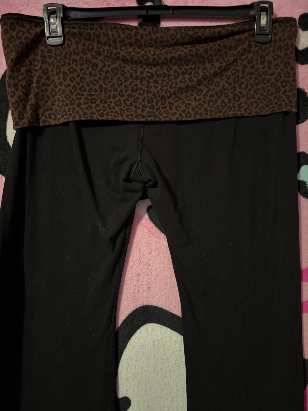 PINK Victoria’s secret fold over flare yoga pants - Picture 4 of 5